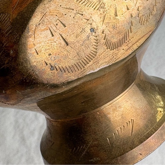 Vintage Solid Brass Teapot Genie Lamp Pitcher Made in India Ornate Etched Floral - Picture 16 of 17